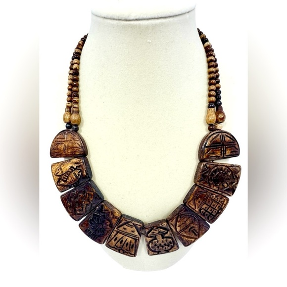 Hand Crafted Jewelry - Vintage Tibetan Hand-Carved Choker Brown Beads Necklace